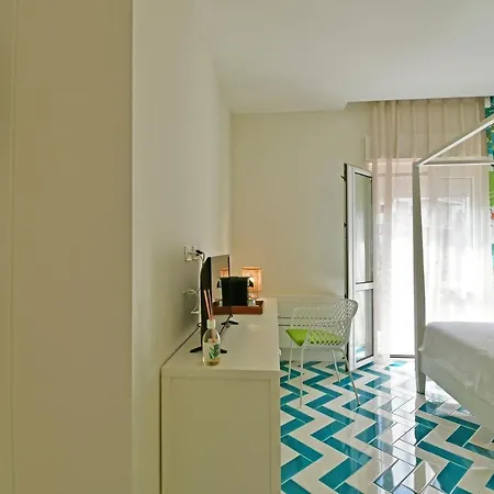 Luxury Joy In Couette-café 3*
